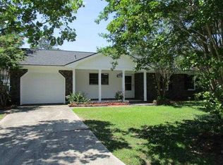 7655 Rosin Dr, North Charleston, SC 29418