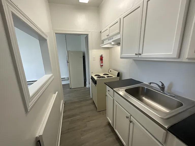 834 E Philadelphia St #3 — Photo 6