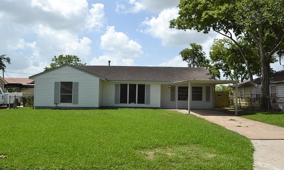 1st image of 9714 Aguila St