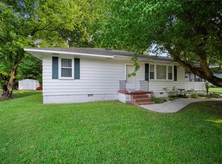 26493 E Nottoway Dr, Courtland, VA 23837