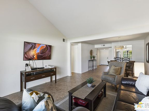 5th image of 2345 S Cherokee Way Unit 137