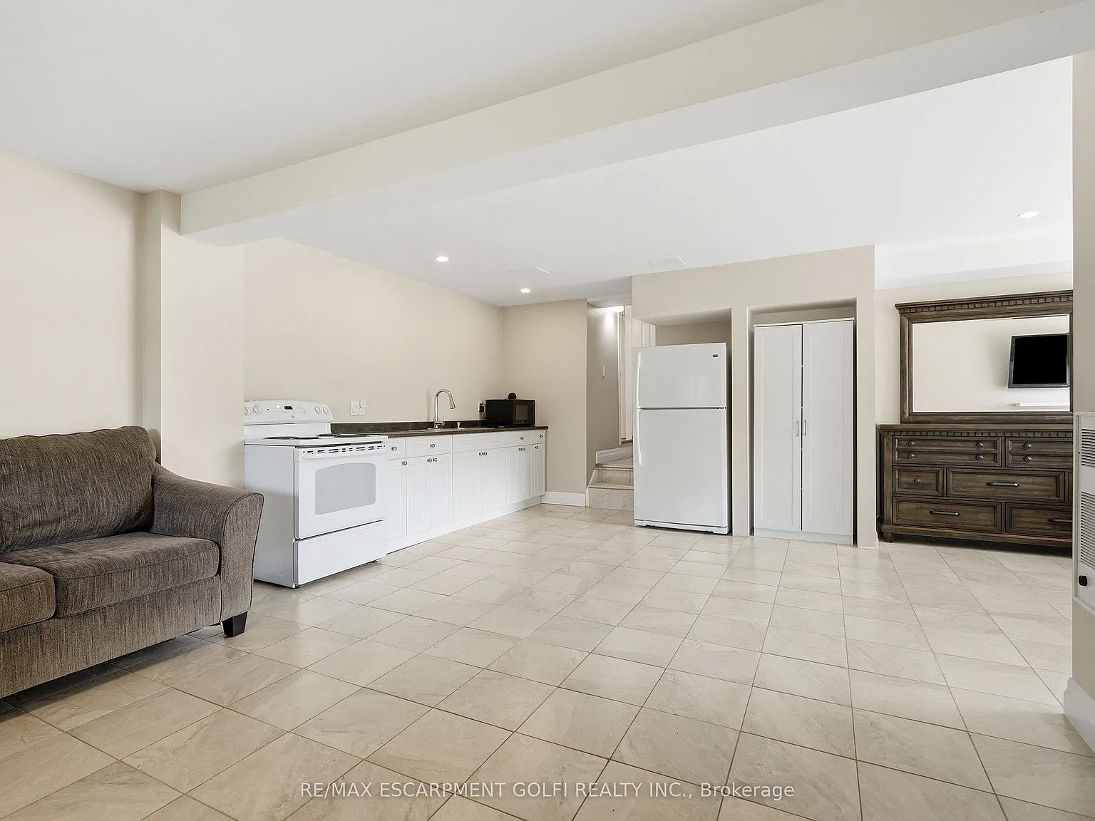 1 bed, $1,600 — Photo 3