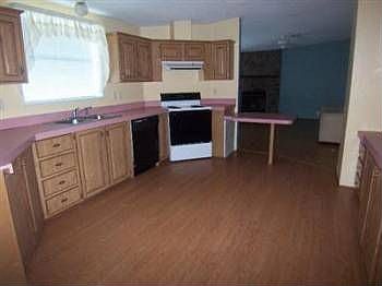5th image of 17381 Shelby Ln
