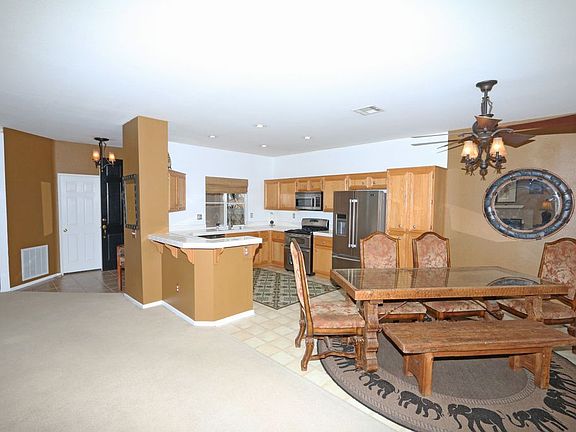 2nd image of 1356 Avenida Pantera