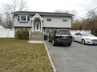 1871 Julia Goldbach Ave, Ronkonkoma, NY 11779