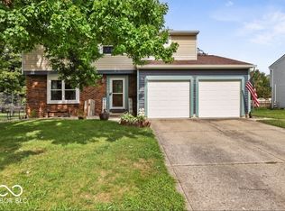 605 Brentwood Dr E, Plainfield, IN 46168