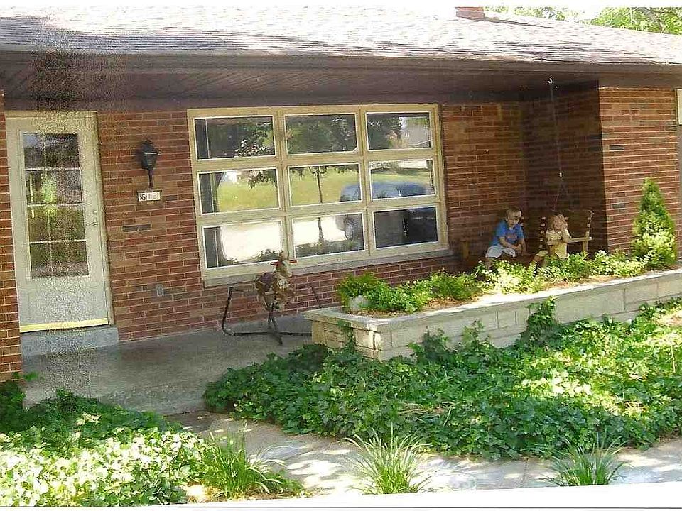 House has a nice large front porch