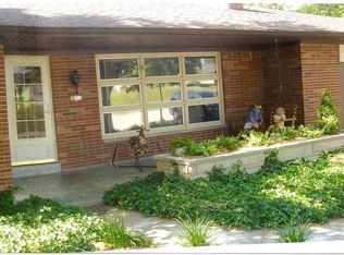 1512 Campbell Ln, Columbia, IL 62236