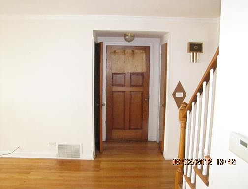 5th image of 1401 S Manchester Ave