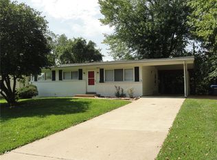 2015 Thunderbird Ave, Florissant, MO 63033