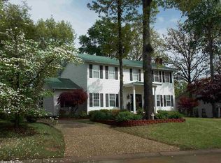 2 River Oaks Blvd, Searcy, AR 72143