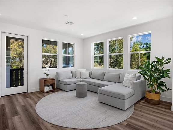 4th image of 475 Semillon Lane