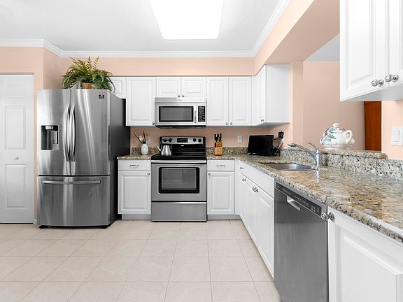 2nd image of 5874 Crystal Shores Drive #307