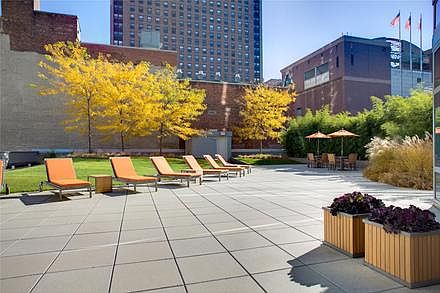 4th image of 555 W 59th St APT 27C