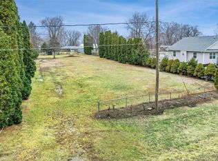 2700 NE 53rd Ct, Des Moines, IA 50317