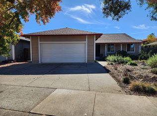 2338 Pinercrest Dr, Santa Rosa, CA 95403