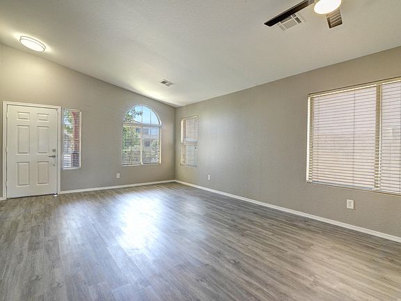 5th image of 15318 W Tasha Dr