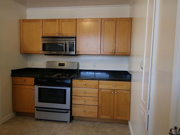 5th image of 1148 Judah St