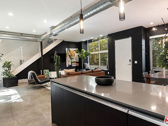 2nd image of 1137 Hacienda Pl APT 102