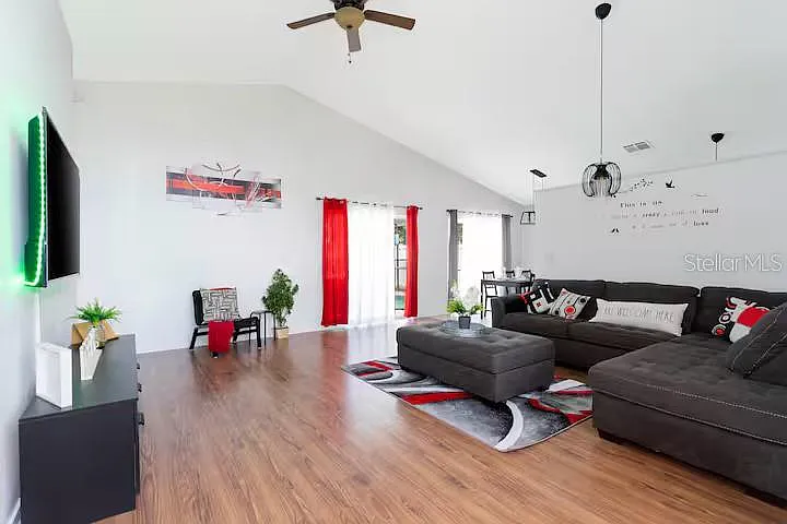 751 Country Woods Cir — Photo 14