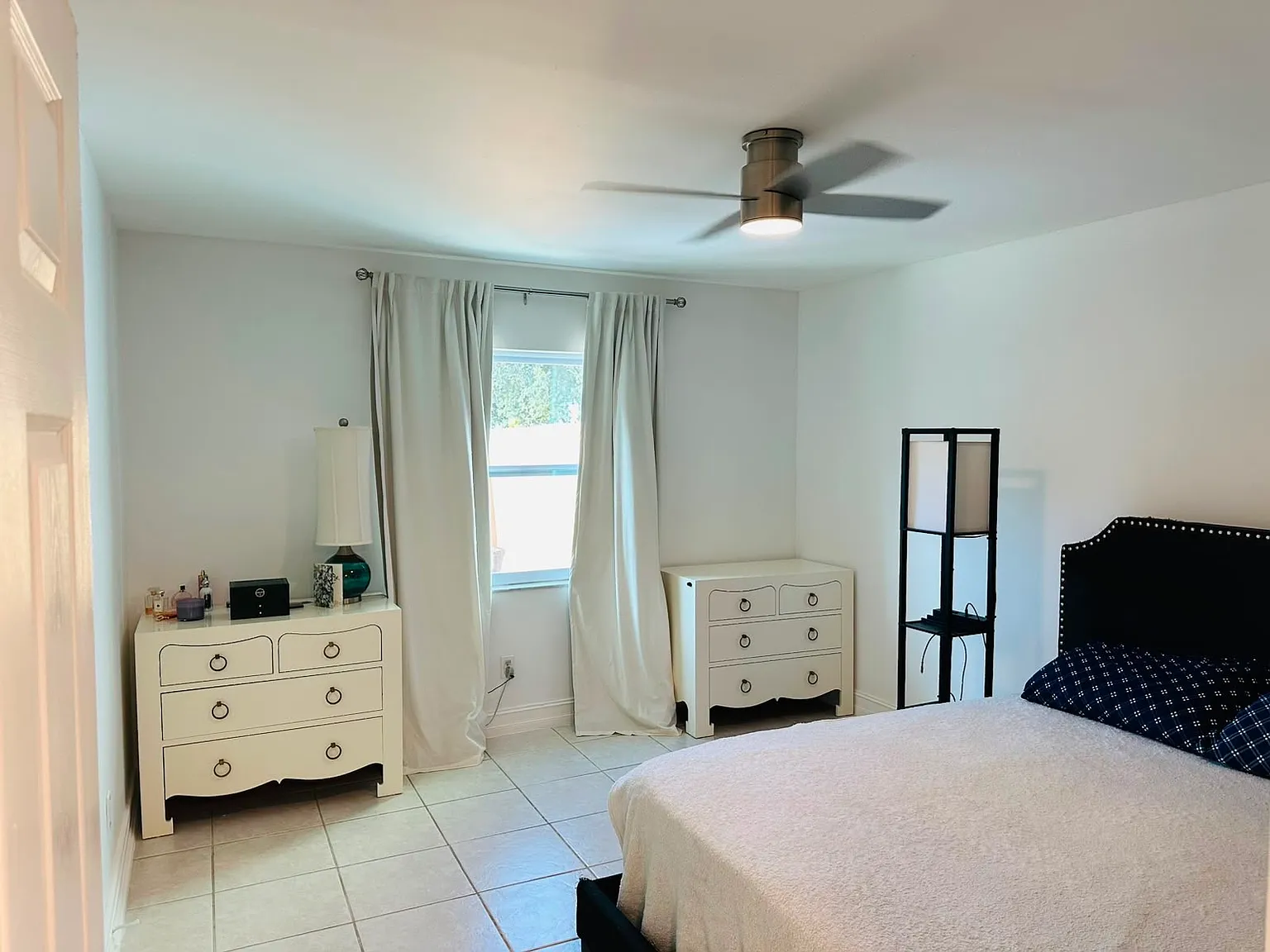 3 bed, 1240 sqft, $2,300 — Photo 3