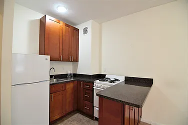 Rented by Best Apartments North Inc