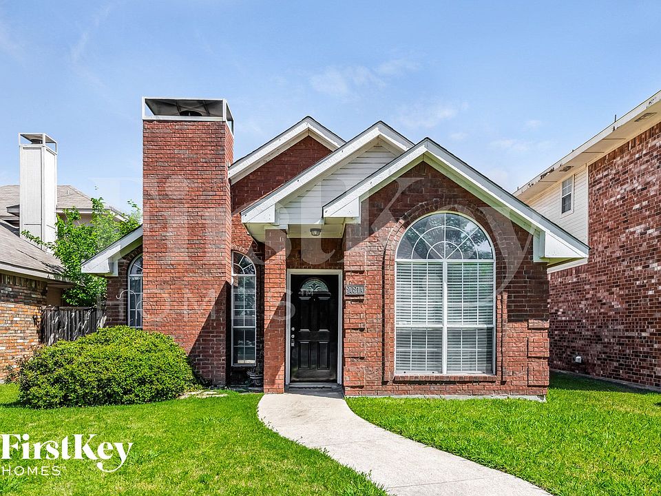 1st image of 2021 Greenview Dr #A