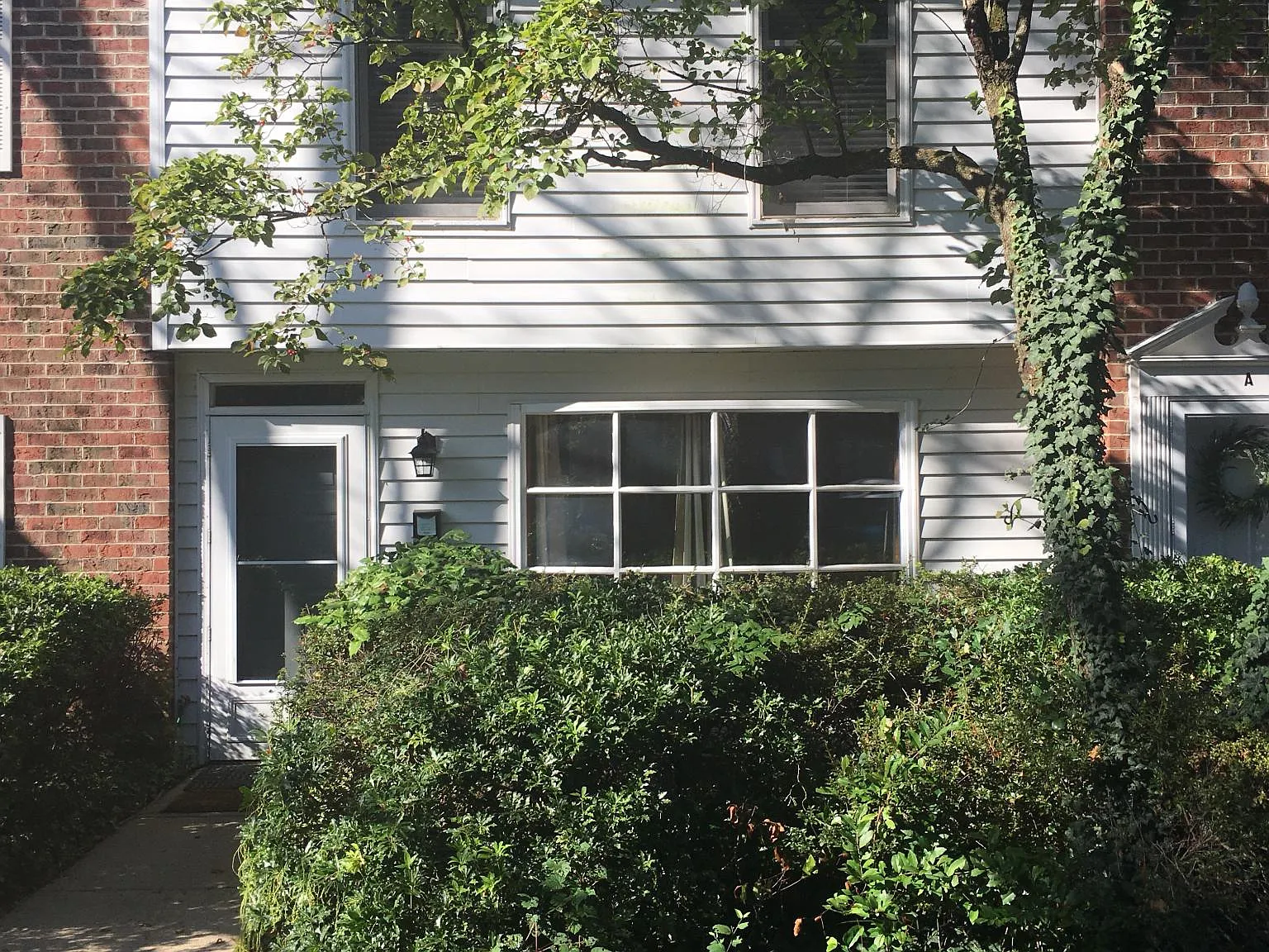 735 N Bennett St — Photo 1