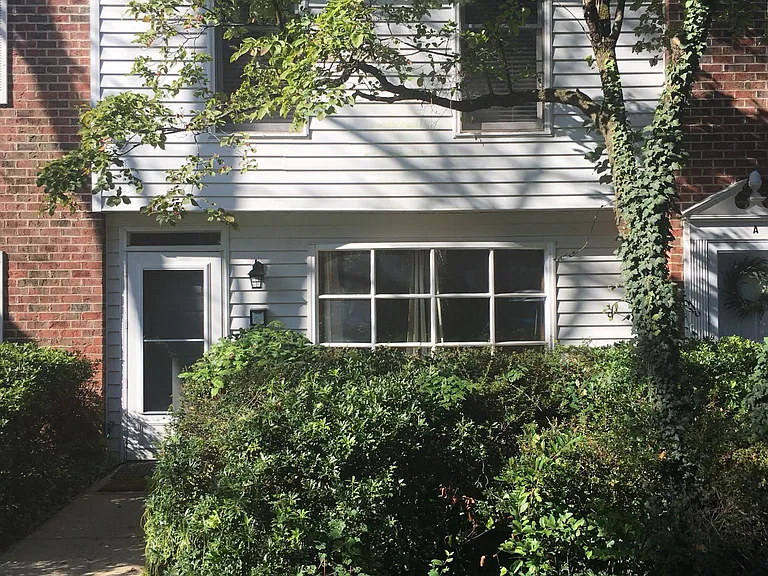 735 N Bennett St #B — Photo 1