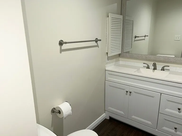 155 W Main St #700 — Photo 13