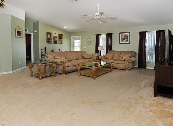 4th image of 343 Parish Ave