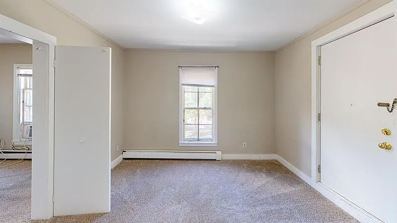 Building Photo - 424 N State St #2