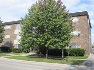 5730 108th St APT 2A, Chicago Ridge, IL 60415