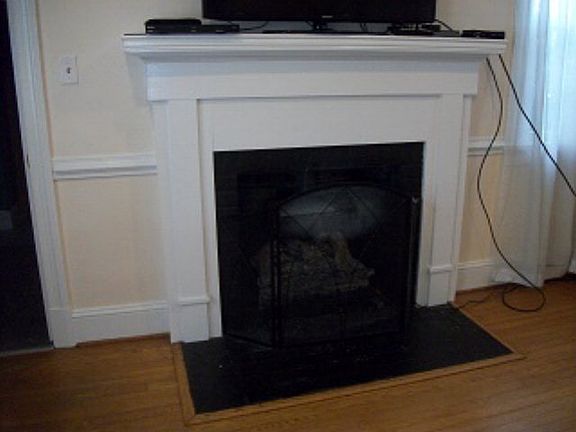3rd image of 502 Laurel St