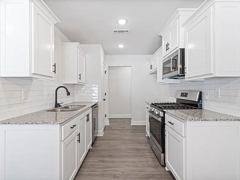1200 Monarch Rd — Photo 4