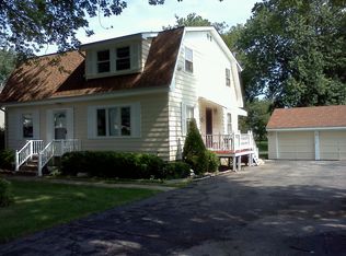 17W284 Stillwell Rd, Oakbrook Terrace, IL 60181