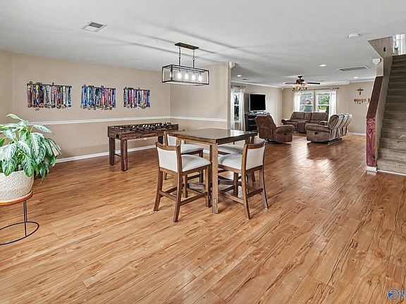 5th image of 112 Leona Ln NW