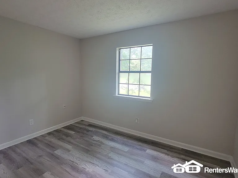 1909 Suwanee Valley Rd — Photo 15