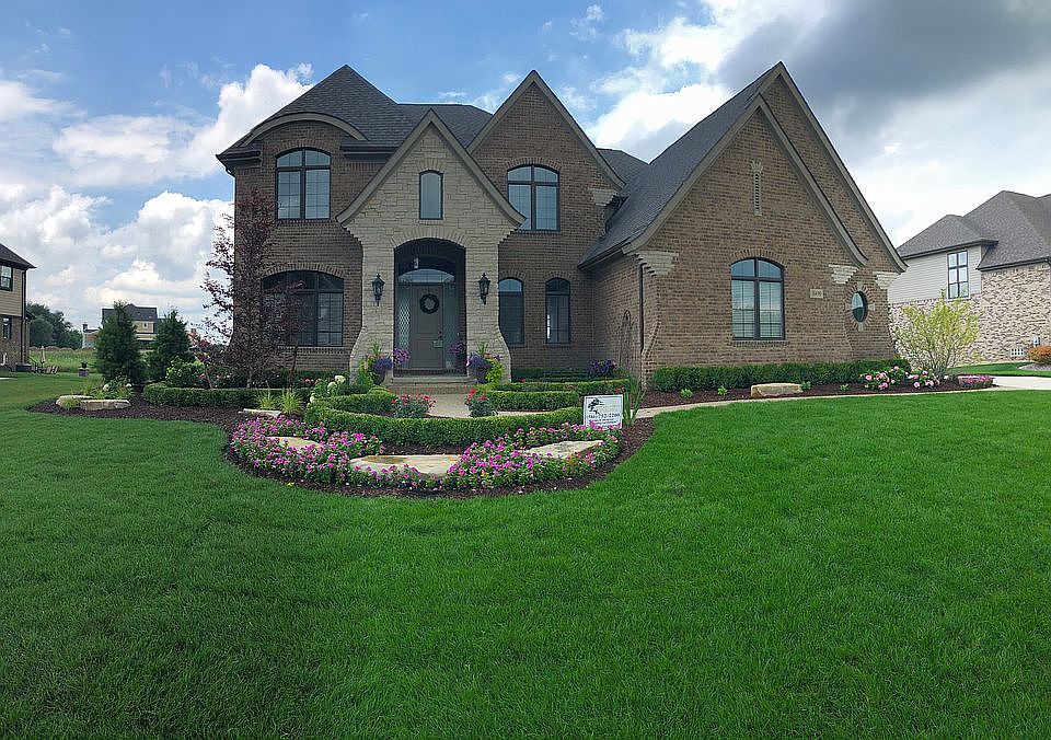 1st image of 3490 Royal Berkshire Ln