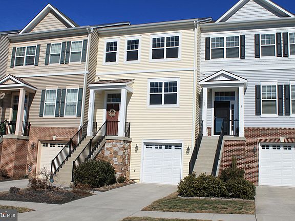 2nd image of 205 Cobble Stone Dr