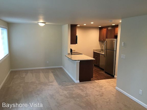 2nd image of 11615 91st Ln Ne #11