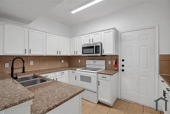 4 bed, 1500 sqft, $1,500 — Photo 4