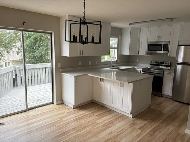 2143 E Powderkeg Dr — Photo 2