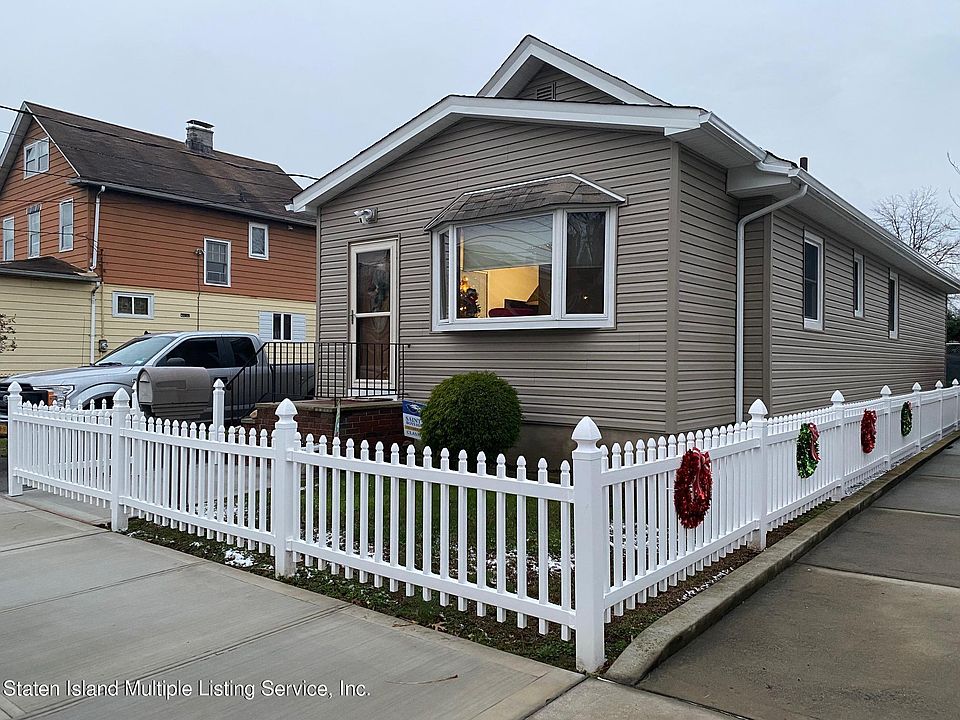1st image of 106 Smith Pl