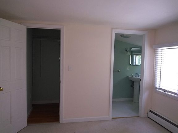 4th image of 15 Oak Dr Floor 2