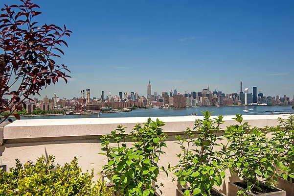 Sold by Compass | media 34