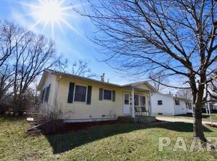 1608 Lamar Dr, Pekin, IL 61554