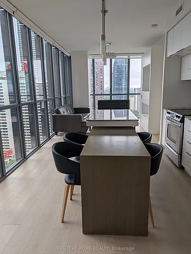 110 Charles St E #2408 Photo 1