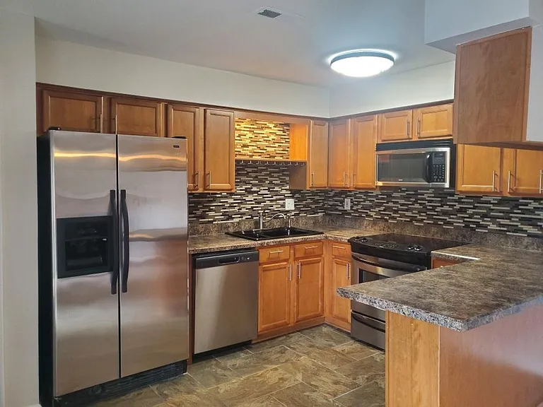 1144 Ocean Pebbles Way — Photo 7