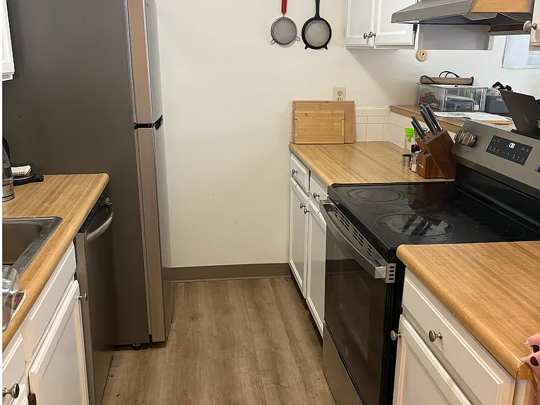 695 Manhattan Dr #216 — Photo 5
